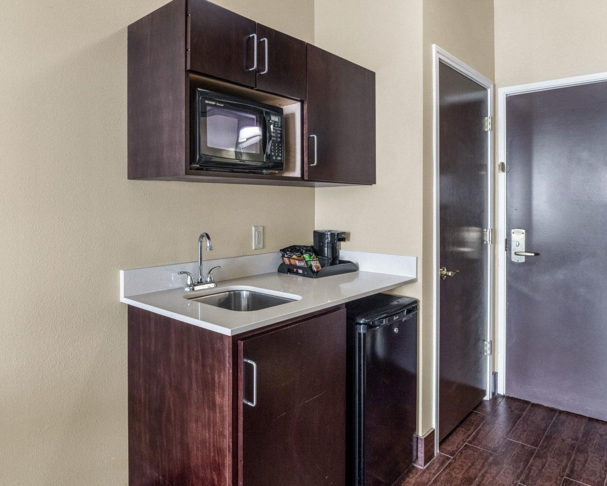 Comfort Suites Odessa Eksteriør bilde