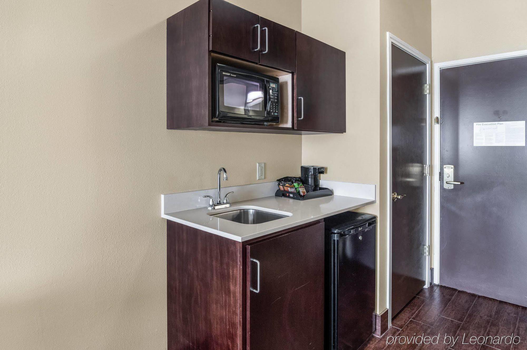 Comfort Suites Odessa Eksteriør bilde