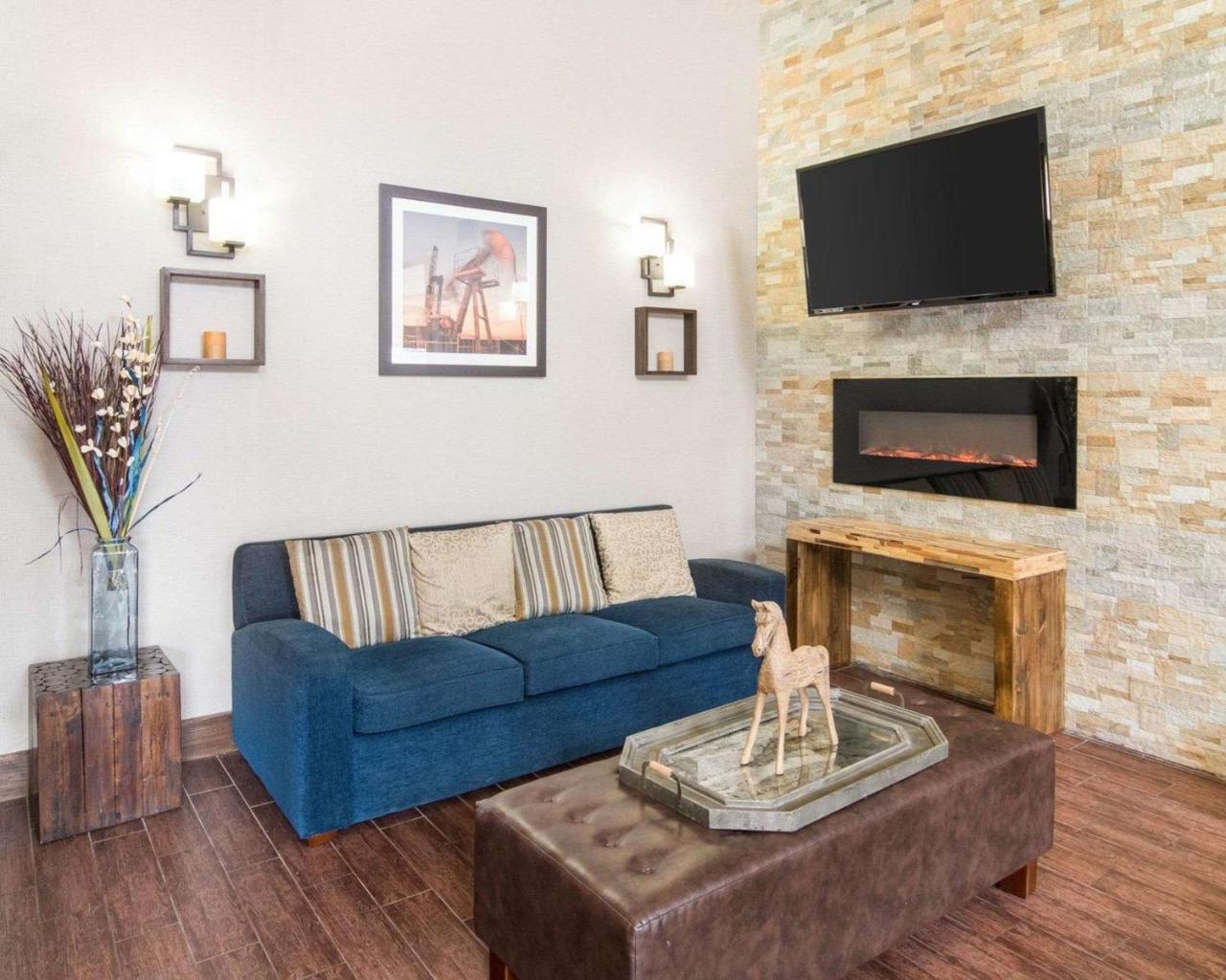 Comfort Suites Odessa Eksteriør bilde